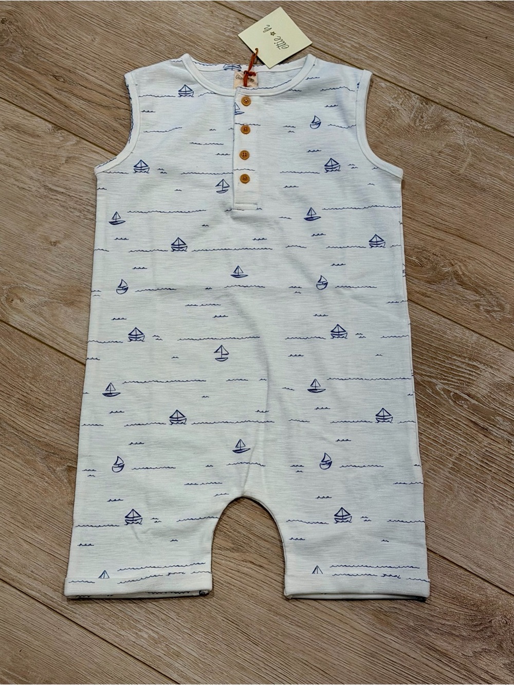 NWT Ettie and H Ivory Boats Romper 3Y